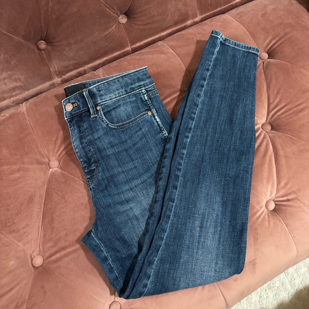 White House Black Market Dark Blue Skinny Jeans - Picture 2 of 10